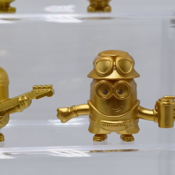 McDonald's Happy Meal Lot Of 6 Mini Golden Minions - Picture 5 of 7